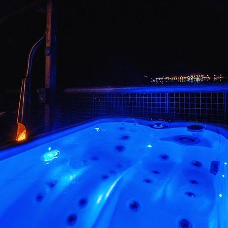 Mountview Pod Hotell Lochinver Exteriör bild