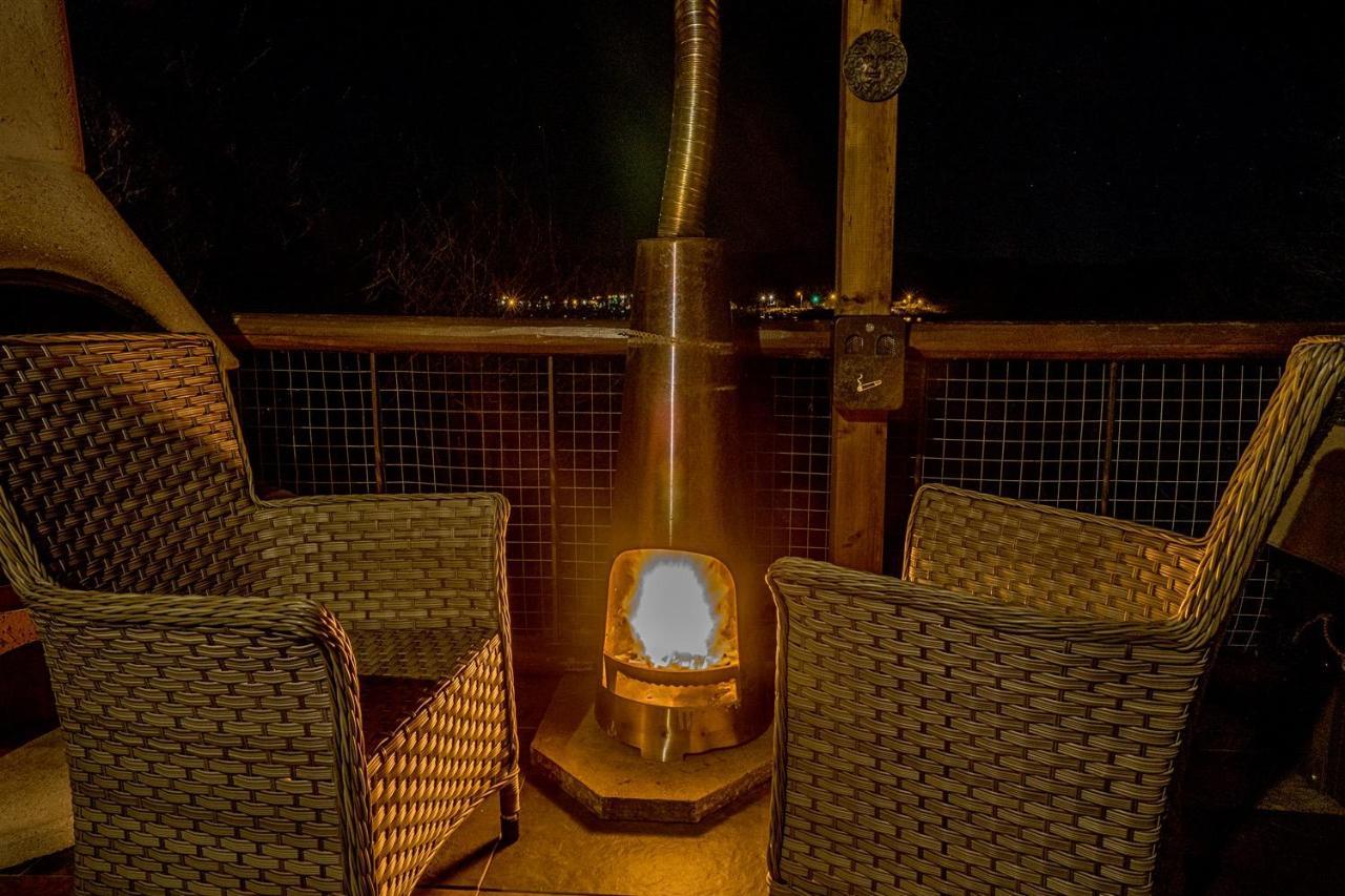 Mountview Pod Hotell Lochinver Exteriör bild