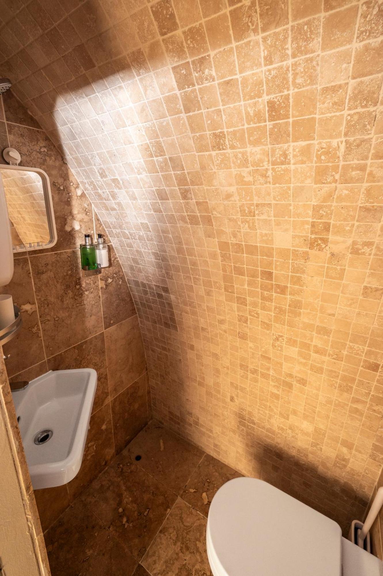 Mountview Pod Hotell Lochinver Exteriör bild